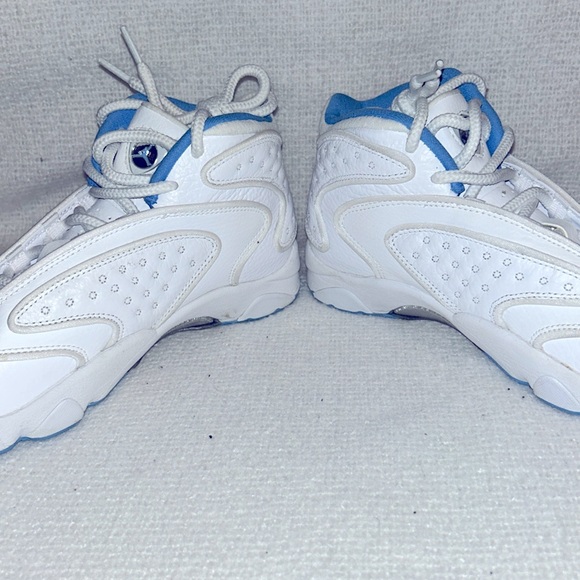 Women’s Air Jordan OG – University Blue (Size 7) - Picture 4 of 6